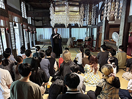 2025.9.12�@���{�̕����ɂӂ���E���T�A�ʌo�̌��@�ߐ{�E��Y���ɂ�